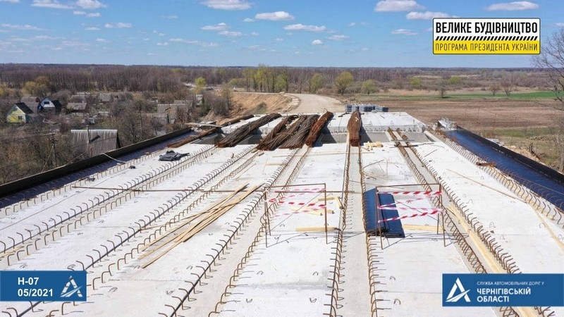 На об’їзній Прилук зводять новий міст європейського рівня за програмою «Велике будівництво» Зеленського