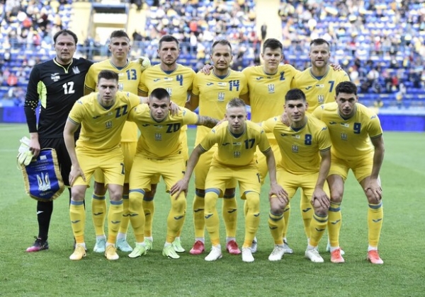 После запрета лозунга "Героям слава" на форме: Украина ведет переговоры с УЕФА