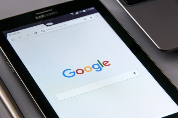 
Французский регулятор оштрафовал Google на €500 млн
