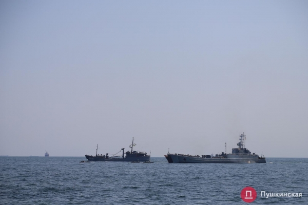 Военно-морской парад ко Дню независимости в Одессе: как это было. Фоторепортаж