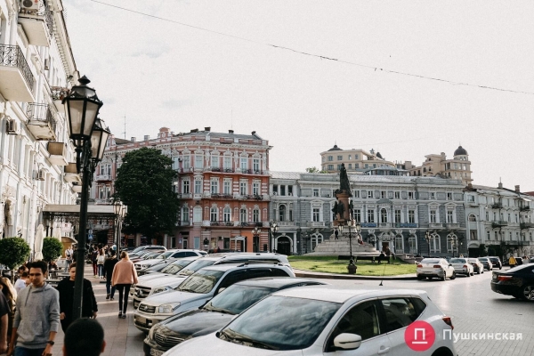 В мэрии Одессы хотят получать от парковок и стоянок больше: парковочный налог и тариф поднимут