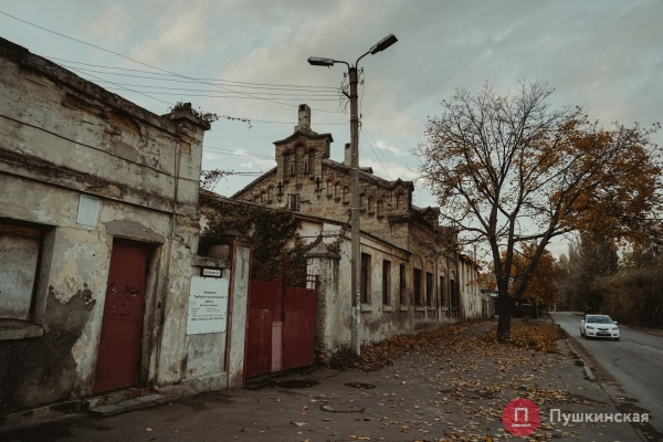 Нетуристическая Одесса, часть 3: поселок Большевик — район, который застыл во времени. Фоторепортаж