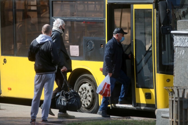 
Облавы на транспорт: полицейские выписали свыше 121 тыс. протоколов на нарушителей карантина
