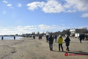 Аншлаг на побережье и в центре города: как одесситы провели 2 января