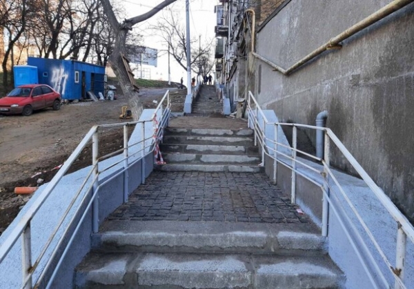 В Одессе отремонтировали еще одну лестницу на Молдаванке