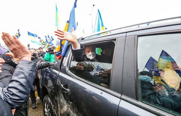 Образ «українського Навального» не допоможе Порошенку отримати підтримку суспільства, — ЗМІ
