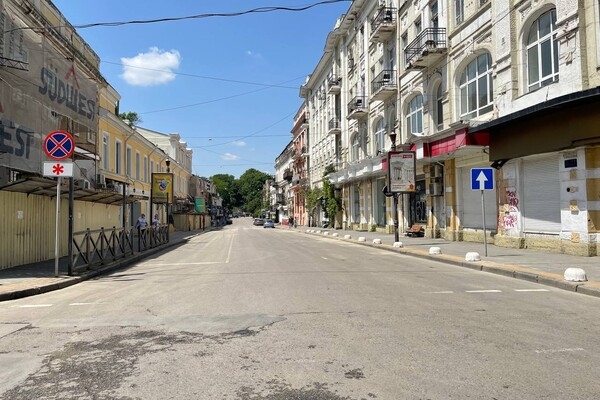 Освободили проход к Оперному, но Приморский еще закрыт: что демонтировали в центре Одессы