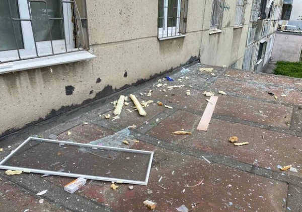 Из-за утреннего взрыва в Одессе у некоторых домов разбиты стекла 