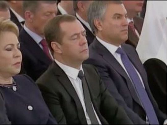 &laquo;Маленька людина з&nbsp;великими комплексами&raquo;: Подоляк потужно відповів рашисту медведєву, який засумнівається в&nbsp;існуванні України