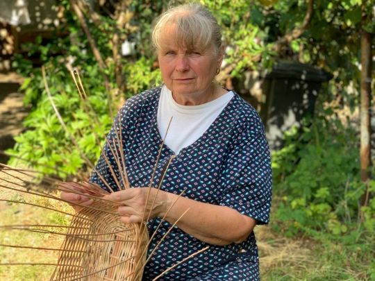 «Наші вироби з лози відомі навіть у Америці та Арабських Еміратах», — майстриня Марія Дубляк
