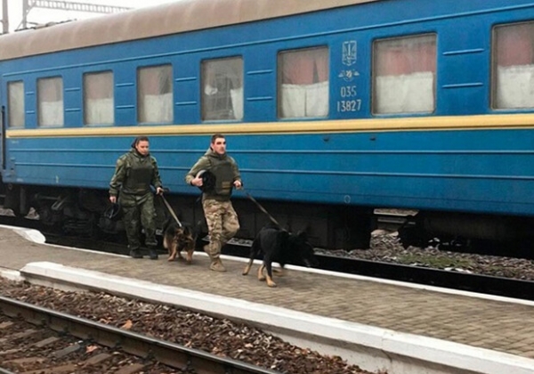 В Одессе мужчина "заминировал" поезд чтобы помешать жене уехать