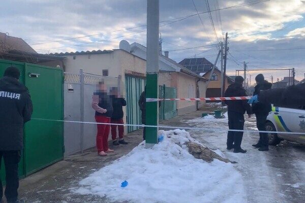 Дочь убила мать, мужчина – жену: в Одесской области произошли два убийства Дочь убила мать, мужчина – жену: в Одесской области произошли два убийства