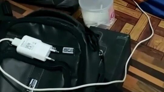 Телефон вбив господаря: чоловік поставив смартфон на&nbsp;зарядку, ліг спати, а&nbsp;через три дні його знайшли мертвим