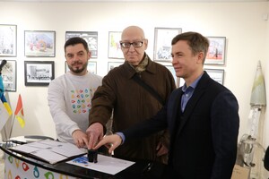 Концерт оркестра Нацгвардии Украины и погашение марки: как в Одессе отметили 50-летие Юморины