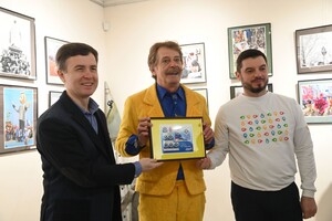 Концерт оркестра Нацгвардии Украины и погашение марки: как в Одессе отметили 50-летие Юморины