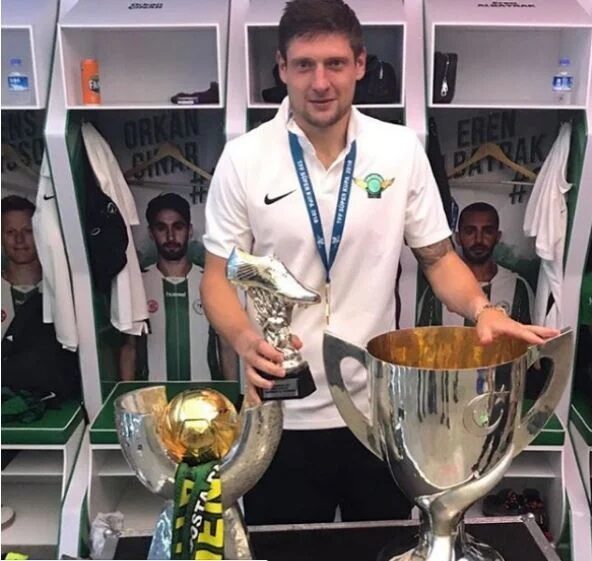 Один із найкращих бомбардирів в історії чемпіонату України завершив кар'єру та пообіцяв «всіх порвати»