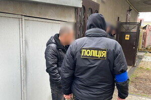 Требовал взятку за сохранение незаконного забора: в Одессе сотрудник райадминистрации попался на коррупции Требовал взятку за сохранение незаконного забора: в Одессе сотрудник райадминистрации попался на коррупции