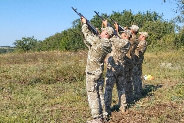 В Одесской области простились с младшим сержантом, погибшим на Донецком направлении