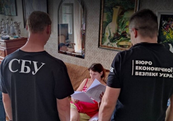 Руководительница банка в Одесской области задолжала налогов на 102 миллионов и хранила дома георгиевские ленты
