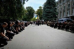 В Одессе простились с полицейским, который погиб за Украину в Херсонской области В Одессе простились с полицейским, который погиб за Украину в Херсонской области
