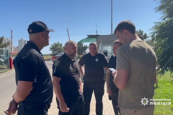 Появились подробности о похитителе из Черноморска, который взял в заложники свою семью Появились подробности о похитителе из Черноморска, который взял в заложники свою семью