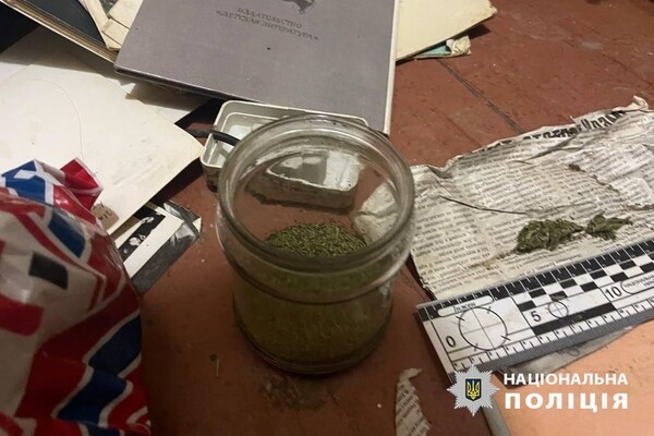В Одесской области мужчина подорвал гранату во дворе многоэтажки