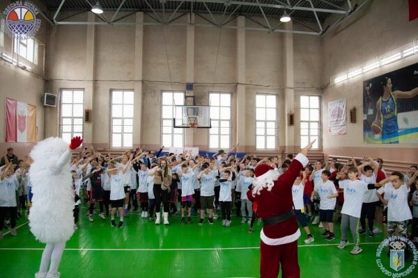 В одеський СДЮСШОР імені Літвака відбулося велике спортивне свято для дітей В одеський СДЮСШОР імені Літвака відбулося велике спортивне свято для дітей