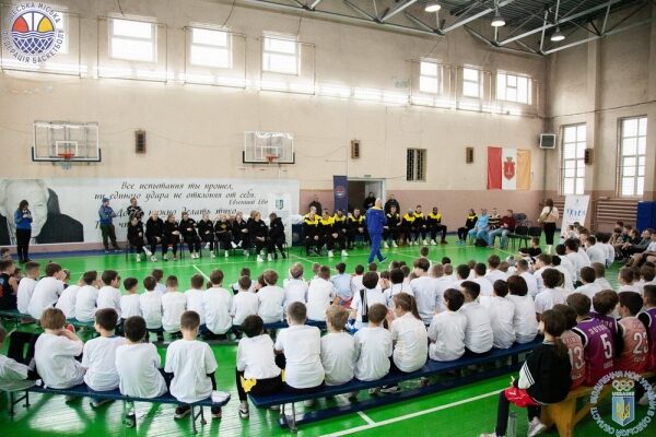В одеський СДЮСШОР імені Літвака відбулося велике спортивне свято для дітей В одеський СДЮСШОР імені Літвака відбулося велике спортивне свято для дітей