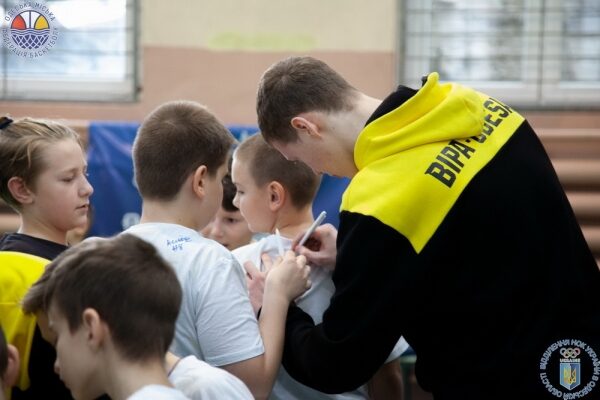 В одеський СДЮСШОР імені Літвака відбулося велике спортивне свято для дітей В одеський СДЮСШОР імені Літвака відбулося велике спортивне свято для дітей