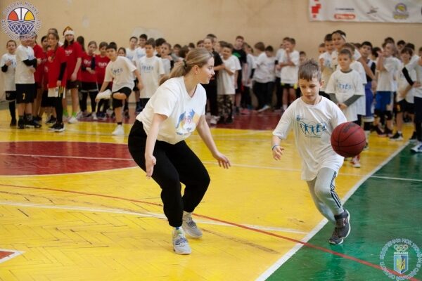 В одеський СДЮСШОР імені Літвака відбулося велике спортивне свято для дітей В одеський СДЮСШОР імені Літвака відбулося велике спортивне свято для дітей