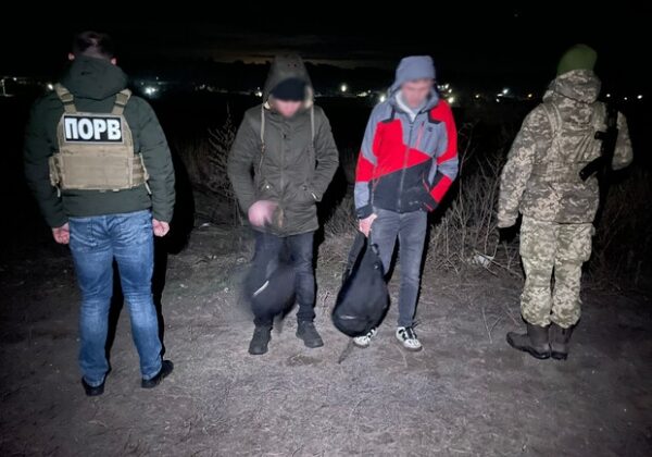 Пытались попасть в Молдову: в Одесской области задержали двух мужчин из Волыни Пытались попасть в Молдову: в Одесской области задержали двух мужчин из Волыни