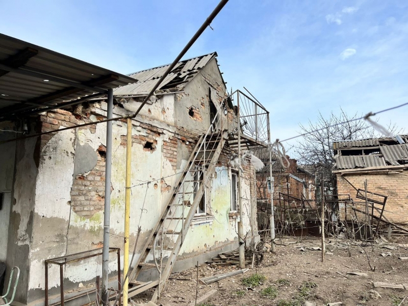 Окупанти накрили Нікополь потужним артилерійським вогнем: у місті багато руйнувань (фото)
