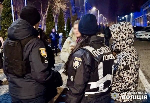 Ворог вночі атакував Одесу: пошкоджено будинки, поранено мирних мешканців