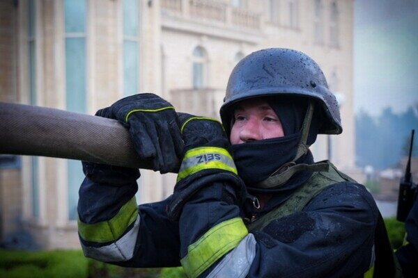 Оккупанты ударили баллистикой по Одессе: пострадали 29 человек, четверо погибли (обновляется) Оккупанты ударили баллистикой по Одессе: пострадали 29 человек, четверо погибли (обновляется)
