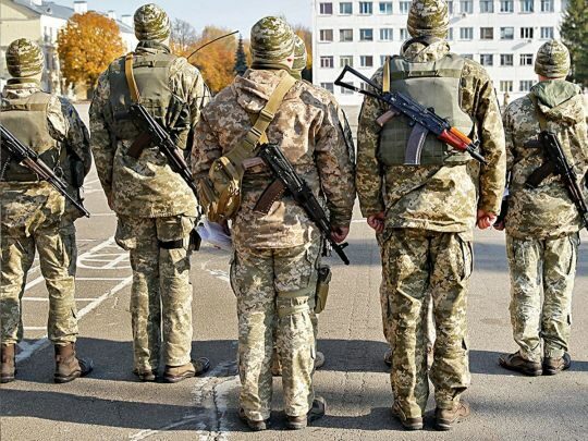 &laquo;Відправ туди своїх батьків&raquo;: українці розкритикували ідею призивати до&nbsp;війська дідусів у&nbsp;віці &laquo;60+&raquo;