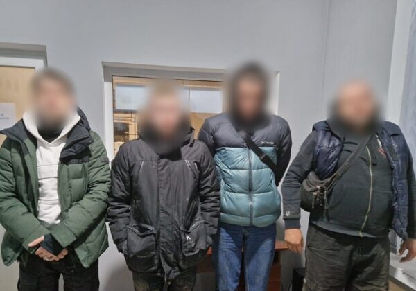 Пытался вывезти троих мужчин за границу: в Одессе задержали переправщика Пытался вывезти троих мужчин за границу: в Одессе задержали переправщика