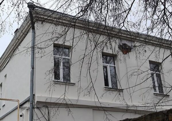 В Одессе восстановили дом, который полтора года назад подвергся ракетному удару В Одессе восстановили дом, который полтора года назад подвергся ракетному удару