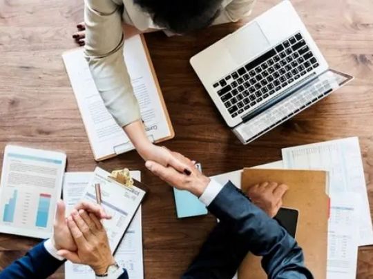 Роботи менше, а зарплата зростає: як закінчив рік ринок праці в Україні