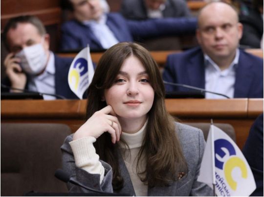 Справа доньки нардепа фракції «ЄС», яка збила пішохода: в ЗМІ повідомили про наміри обвинувачення наполягати на позбавленні волі