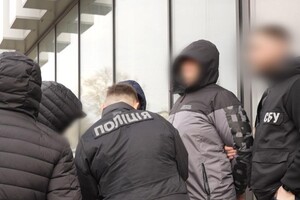 Снятие с розыска за шесть тысяч долларов: военные из Одесской области злоупотребляли влиянием