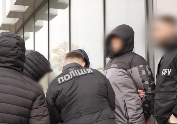 Снятие с розыска за шесть тысяч долларов: военные из Одесской области злоупотребляли влиянием