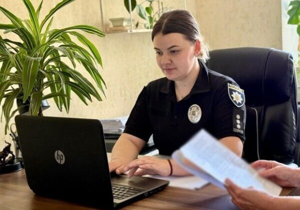 В Одессе женщина сыграла роль обманутой мошенниками, потому что хотела рассчитаться с долгами В Одессе женщина сыграла роль обманутой мошенниками, потому что хотела рассчитаться с долгами