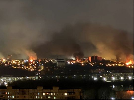 Массована атака окупантів на Дніпро: в місті пожежі, є вбиті та поранені