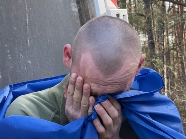 Відбувся великодній обмін полоненими: додому повернулися 277 українців