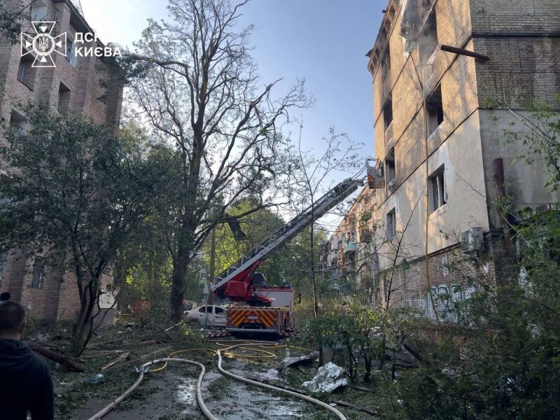 «Чистої води тероризм»: Зеленський відреагував на нічний обстріл України
