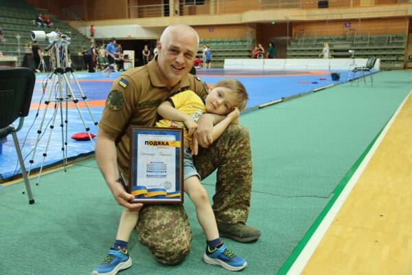 Греплінг. Дитяча ліга: сила, народжена в серцях майбутніх чемпіонів Греплінг. Дитяча ліга: сила, народжена в серцях майбутніх чемпіонів