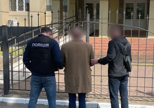 Фиктивная военная служба за взятку: одессита будут судить за злоупотребление влиянием