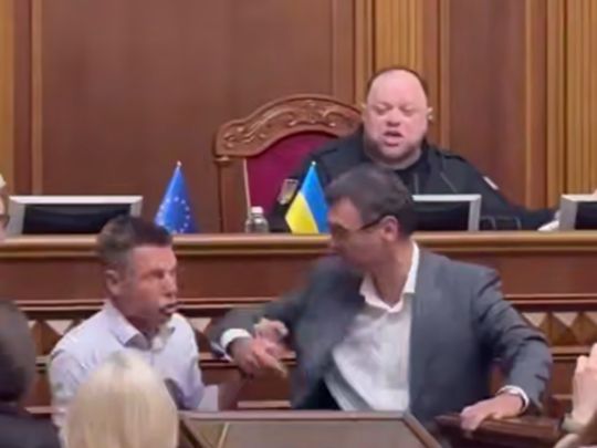 Сутичка в Раді: Гончаренко та Гетманцев влаштували бійку під час розгляду законопроєкту