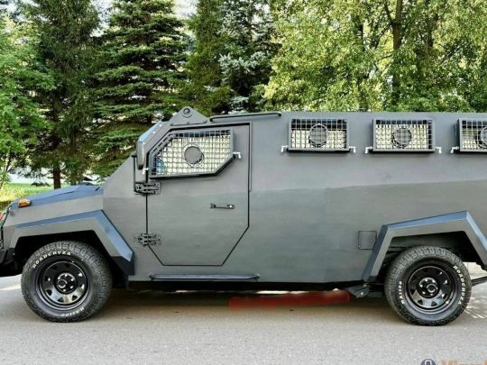 В окупантів новий бронеавтомобіль: до чого тут Китай