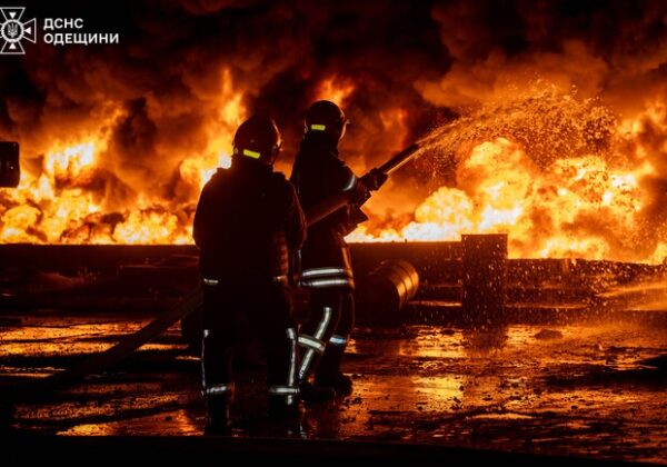 Россия полностью уничтожила нефтебазу SOCAR в Одесской области: это был второй удар через неделю Россия полностью уничтожила нефтебазу SOCAR в Одесской области: это был второй удар через неделю